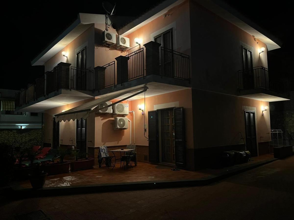 Donnapeppina Siracusa Plemmirio Exterior foto