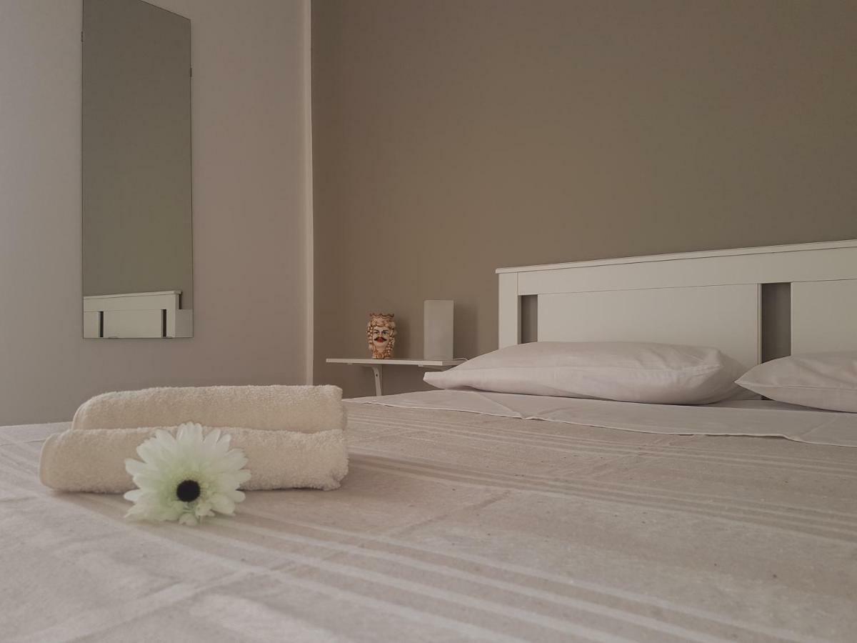 Donnapeppina Siracusa Plemmirio Exterior foto