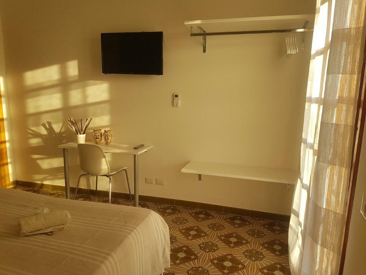 Donnapeppina Siracusa Plemmirio Exterior foto